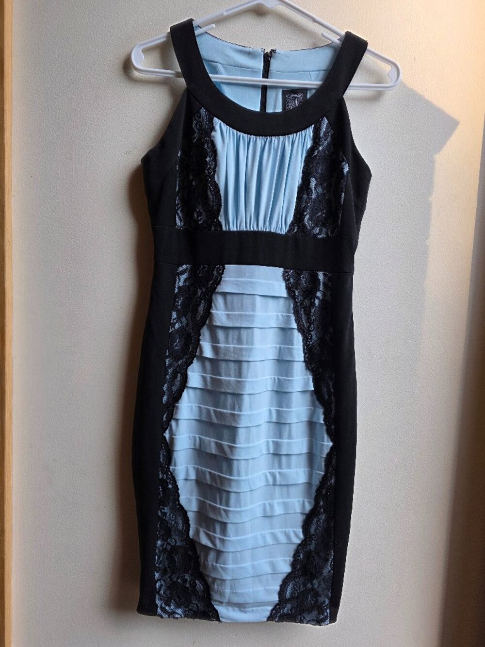JAX Blue Form Fitting Lace Dress Size 2